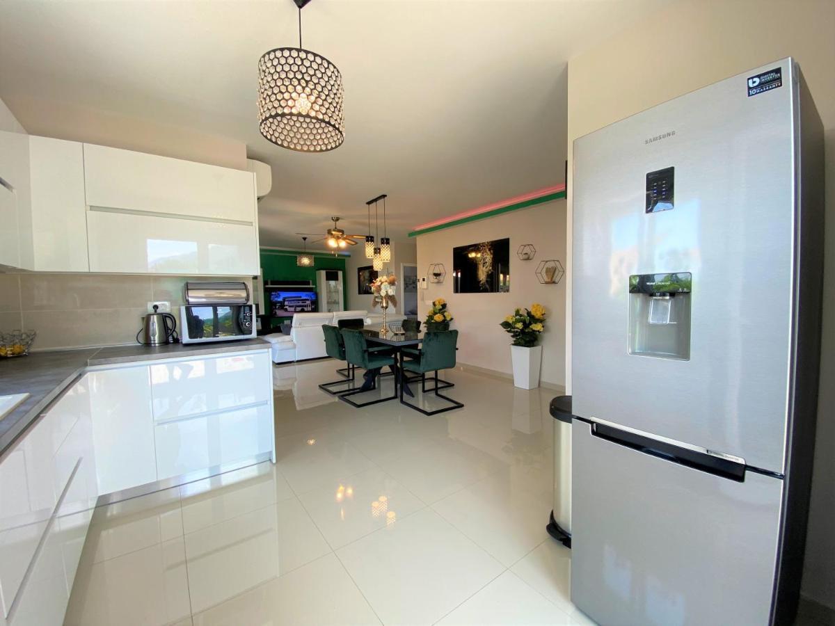 Lux Apartment Sea Shell With Jacuzzi Makarska Zewnętrze zdjęcie
