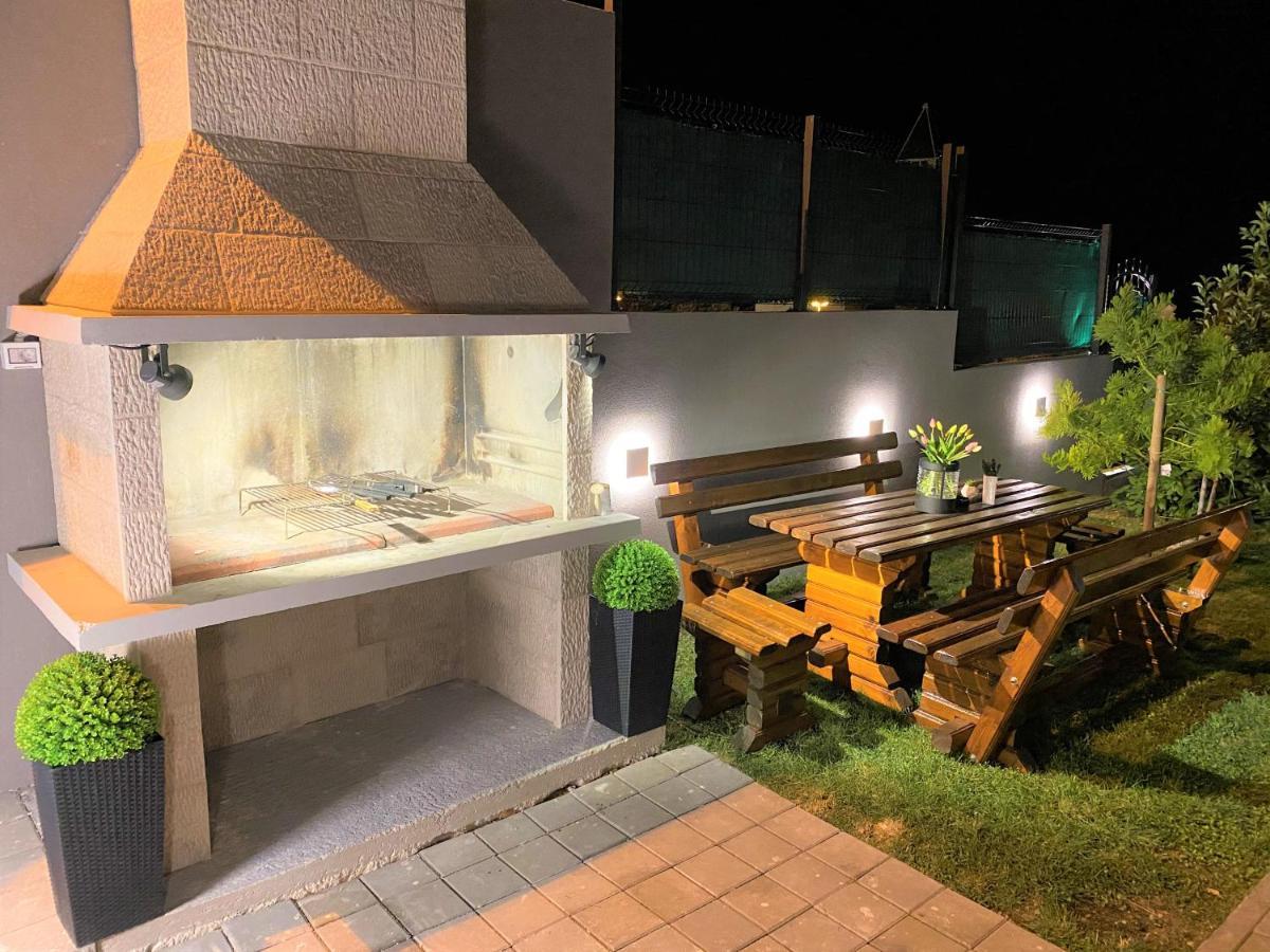 Lux Apartment Sea Shell With Jacuzzi Makarska Zewnętrze zdjęcie