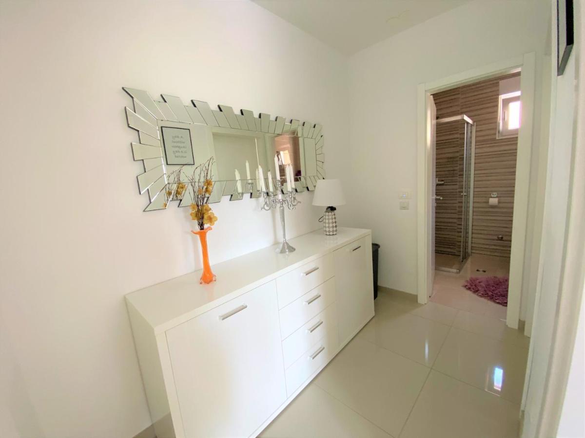 Lux Apartment Sea Shell With Jacuzzi Makarska Zewnętrze zdjęcie