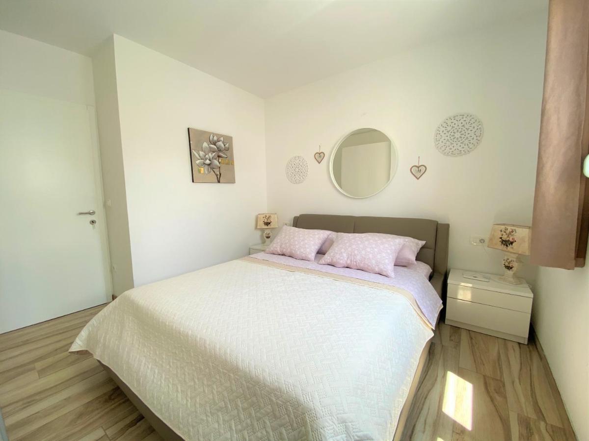 Lux Apartment Sea Shell With Jacuzzi Makarska Zewnętrze zdjęcie